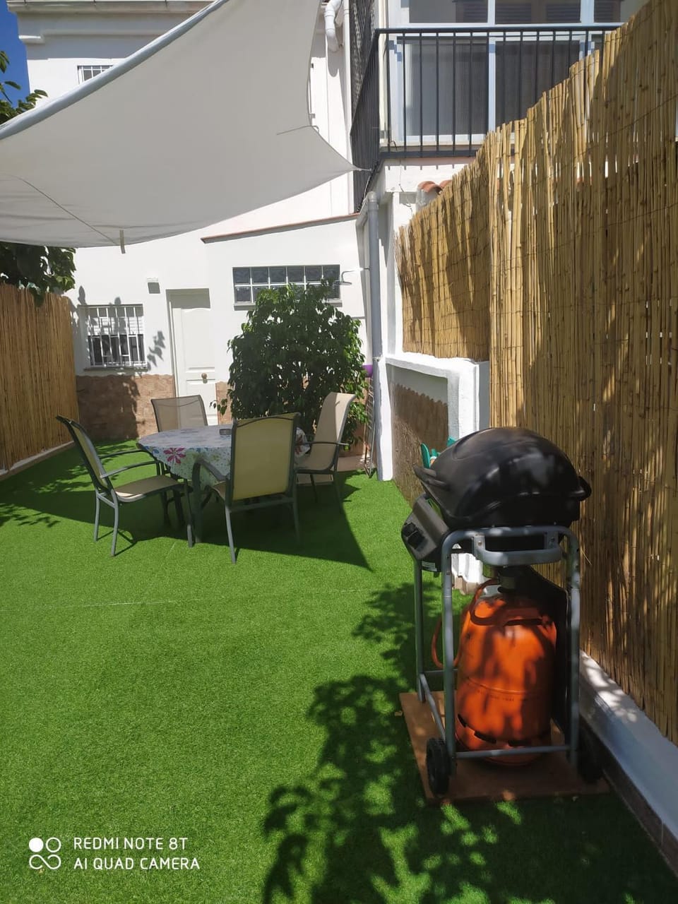 Patio, BBQ facilities
