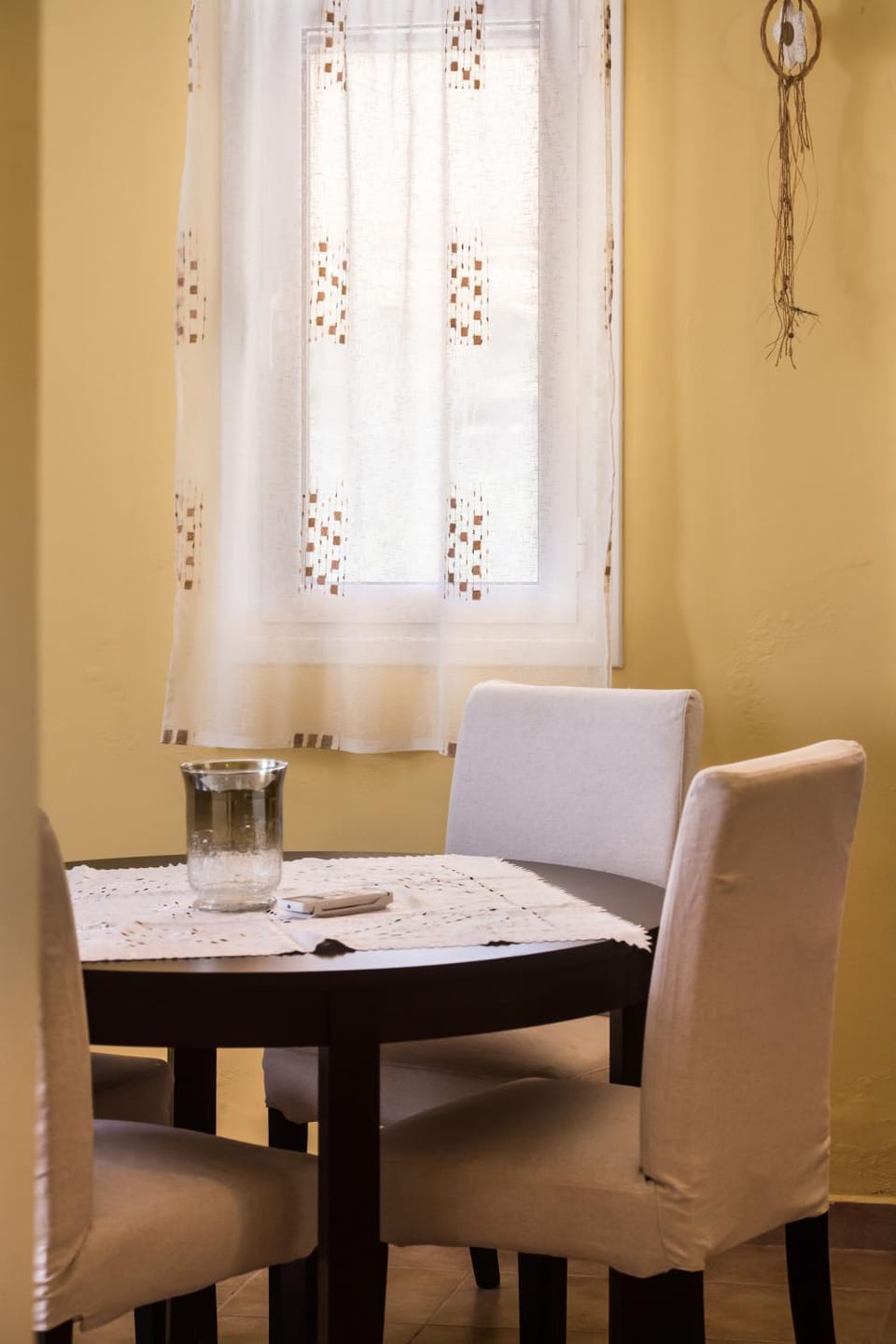 Living room, Seating area, Dining area, kitchen