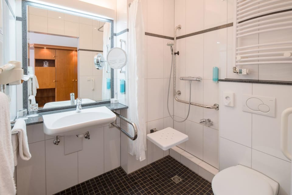 Bathroom, Facility for disabled guests