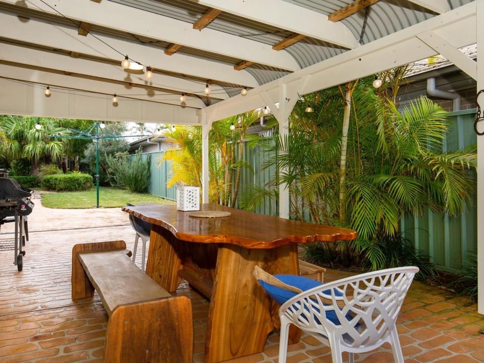 Palms I Pet Friendly I 2 Mins to Beach House in Culburra Beach