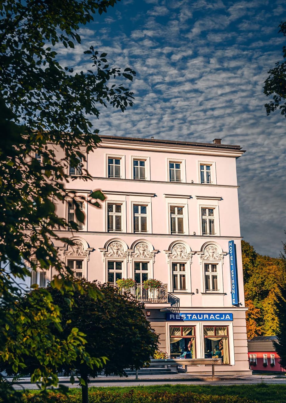 Property building, Day