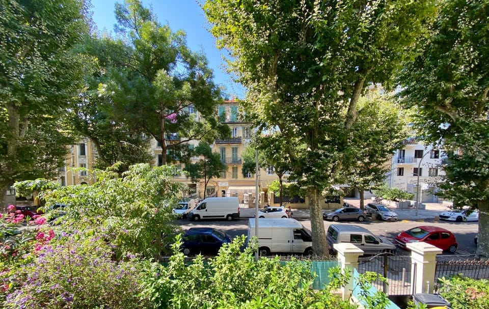 Garden view, Quiet street view
