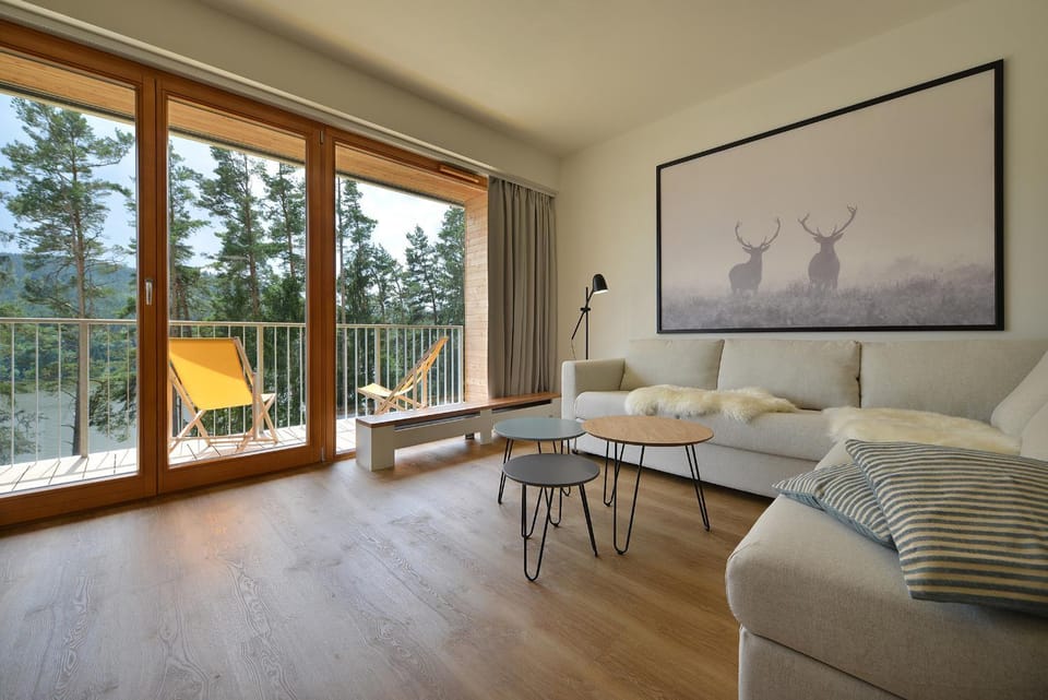 View (from property/room), Balcony/Terrace, Living room, Seating area