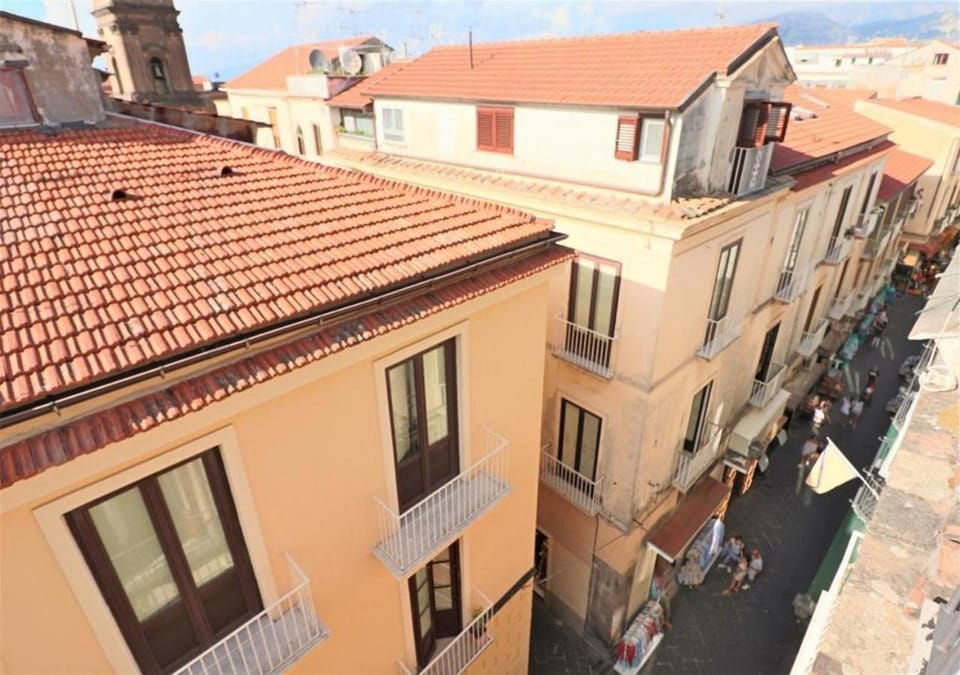 Facade/entrance, Bird's eye view, City view