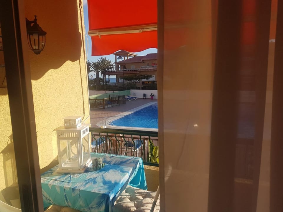 Balcony/Terrace, Pool view, Sea view