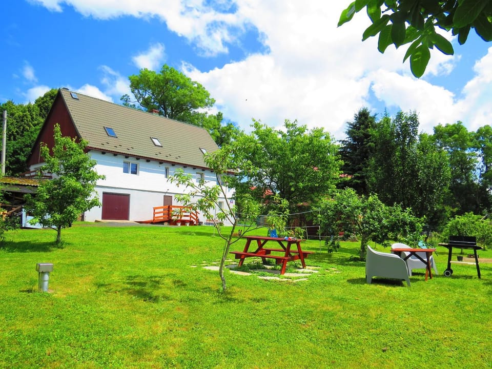 Property building, Natural landscape, BBQ facilities, Garden, View (from property/room), Other, Breakfast