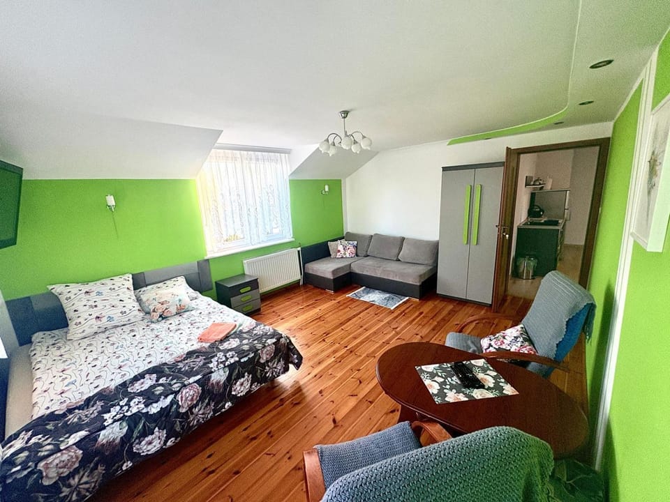 Zaciszny domek Bed and Breakfast in Pomeranian Voivodeship