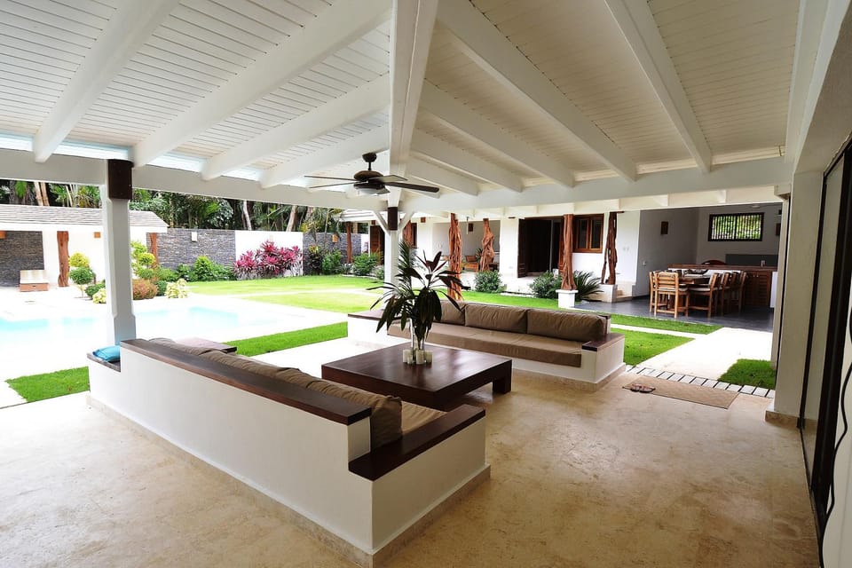 Patio, Garden, Balcony/Terrace, furniture