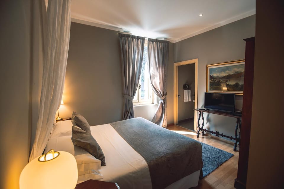 Bed, TV and multimedia
