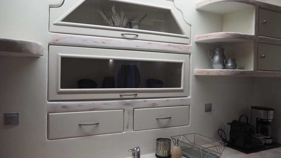 Coffee/tea facilities, Decorative detail, kitchen