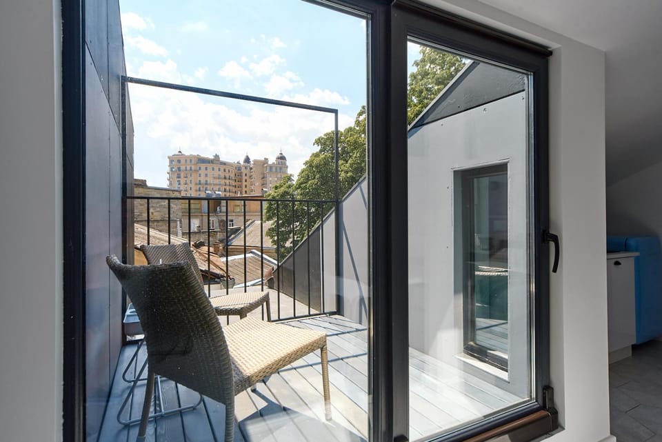 Balcony/Terrace, Balcony/Terrace