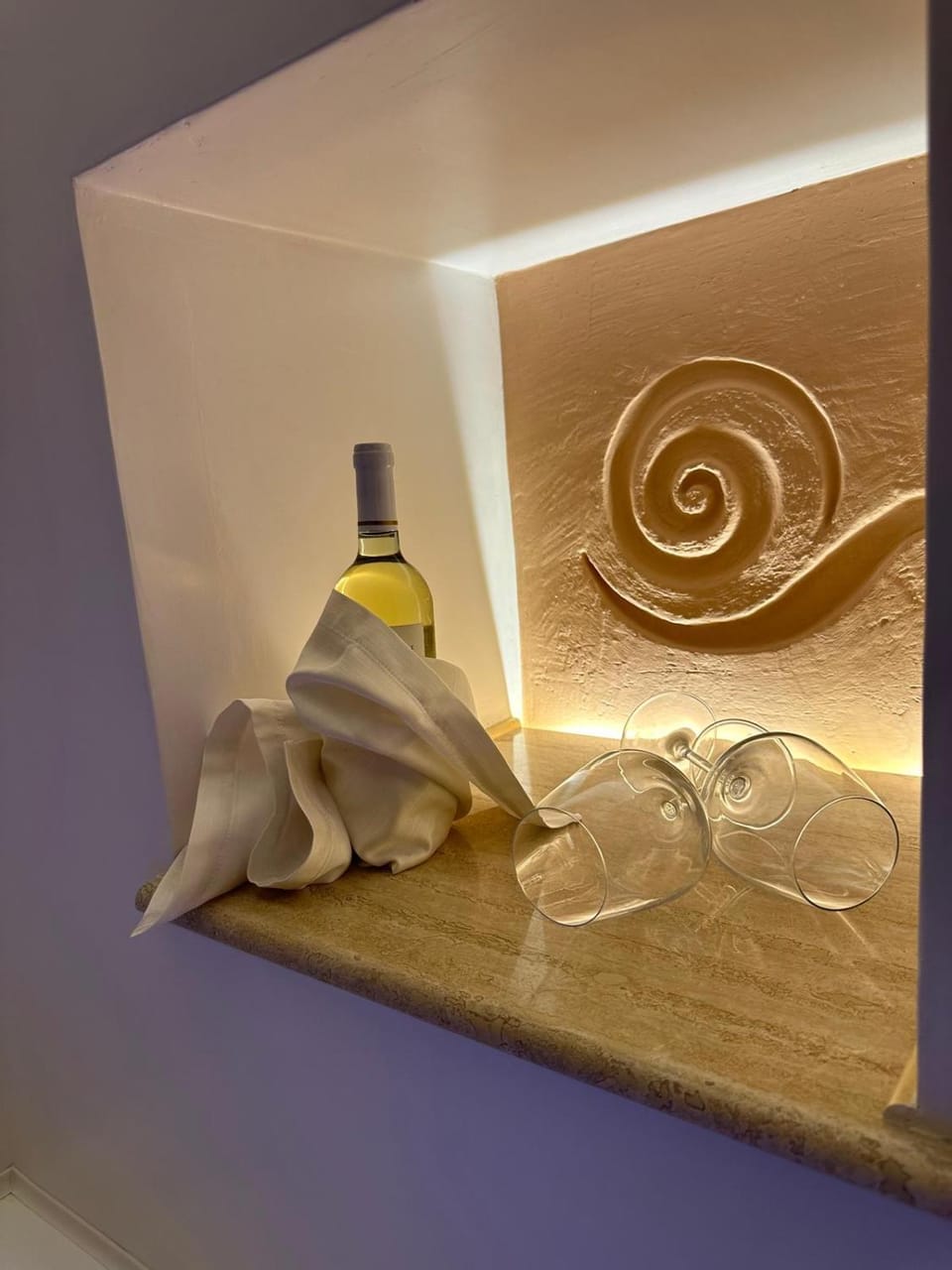 Hot Tub, Food and drinks