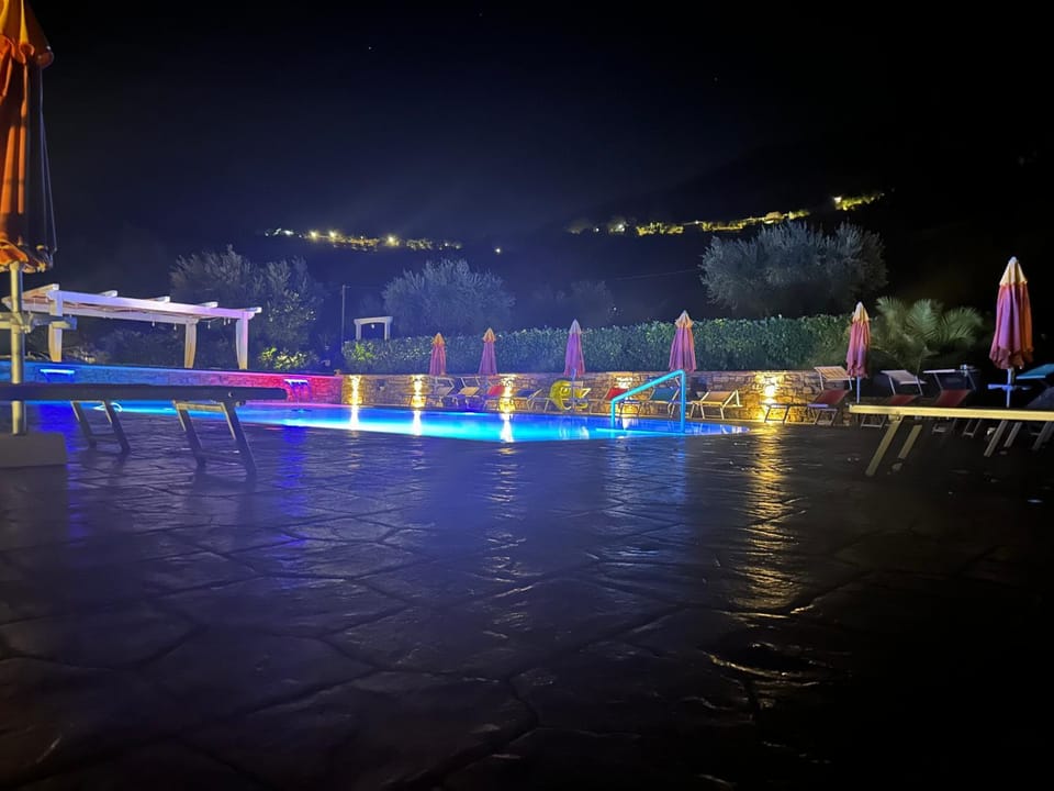Night, Swimming pool