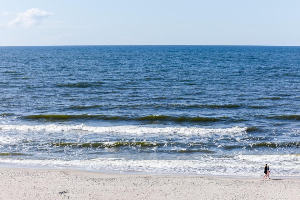 Apartament BŁĘKITNY Gardenia Dziwnów z widokiem na morze EPapartamenty Apartment in West Pomeranian Voivodeship, Poland