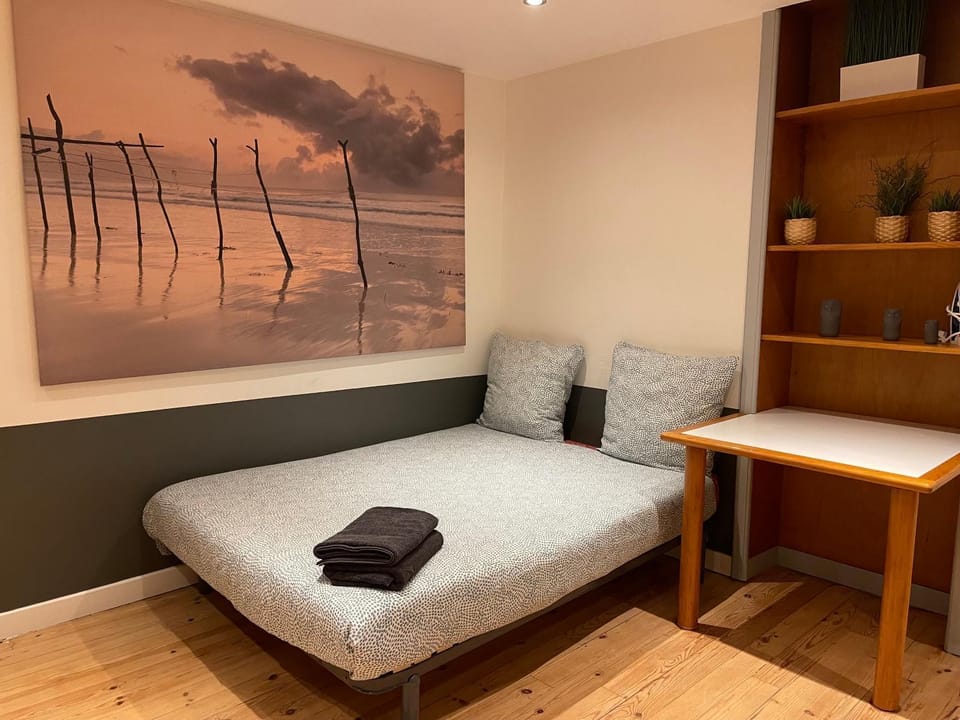 Bed, Photo of the whole room, Bedroom, heating, internet, towels