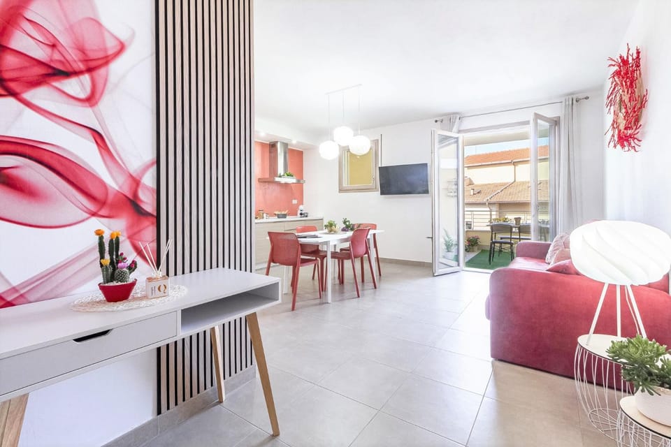 TV and multimedia, Kitchen or kitchenette, Living room, Seating area, Dining area, hair dresser