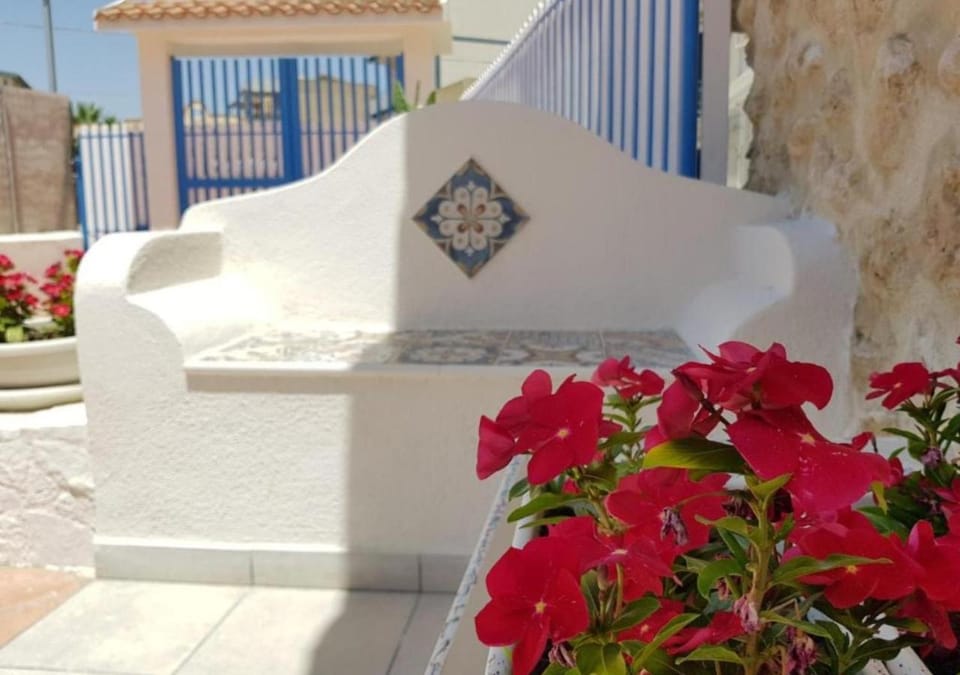 Casa Vacanze Brezza di Gaffe Bed and Breakfast in Sicily