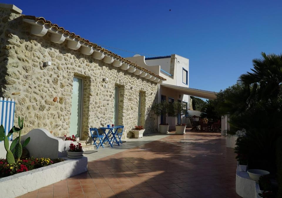 Casa Vacanze Brezza di Gaffe Bed and Breakfast in Sicily