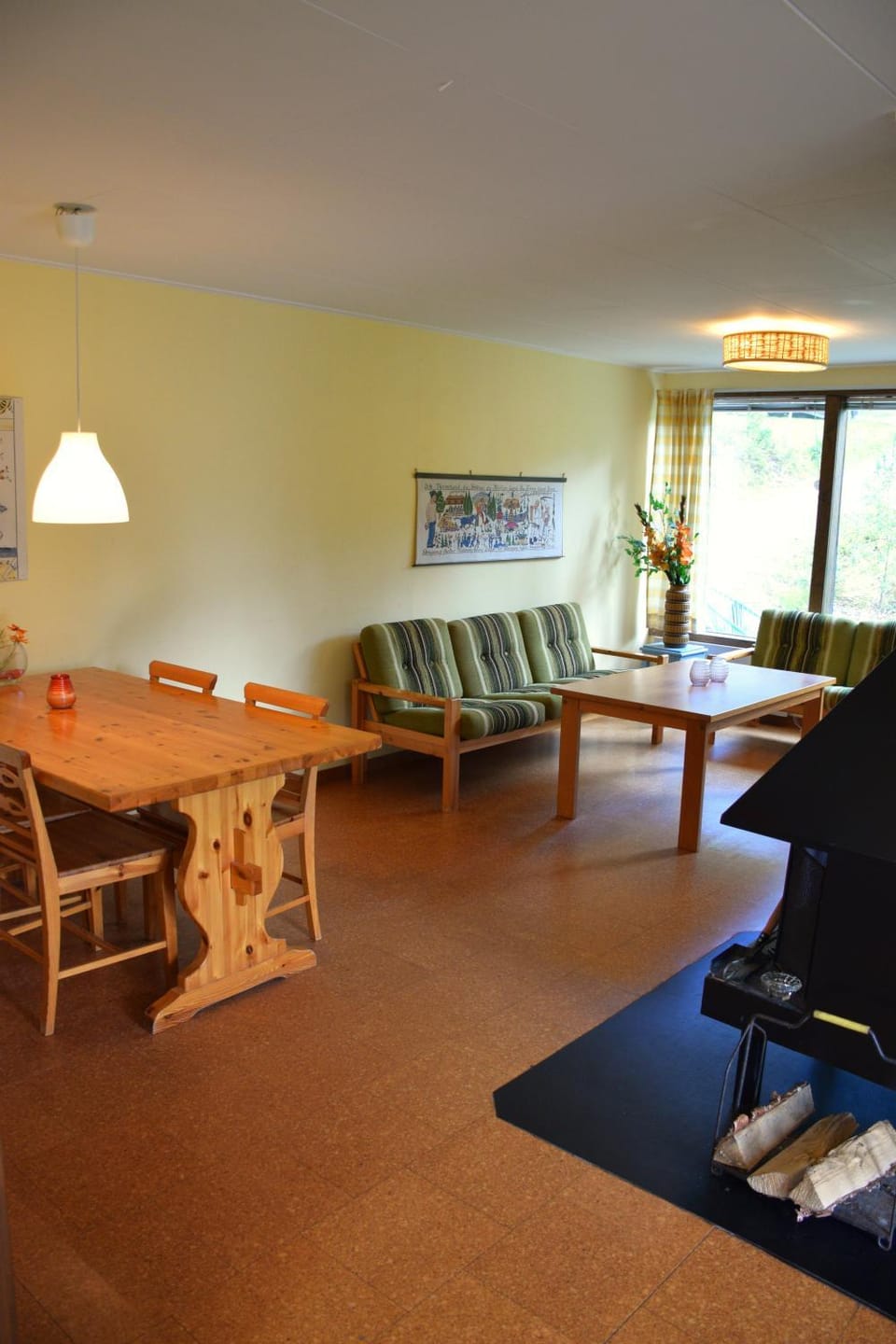 Living room, Seating area, Dining area