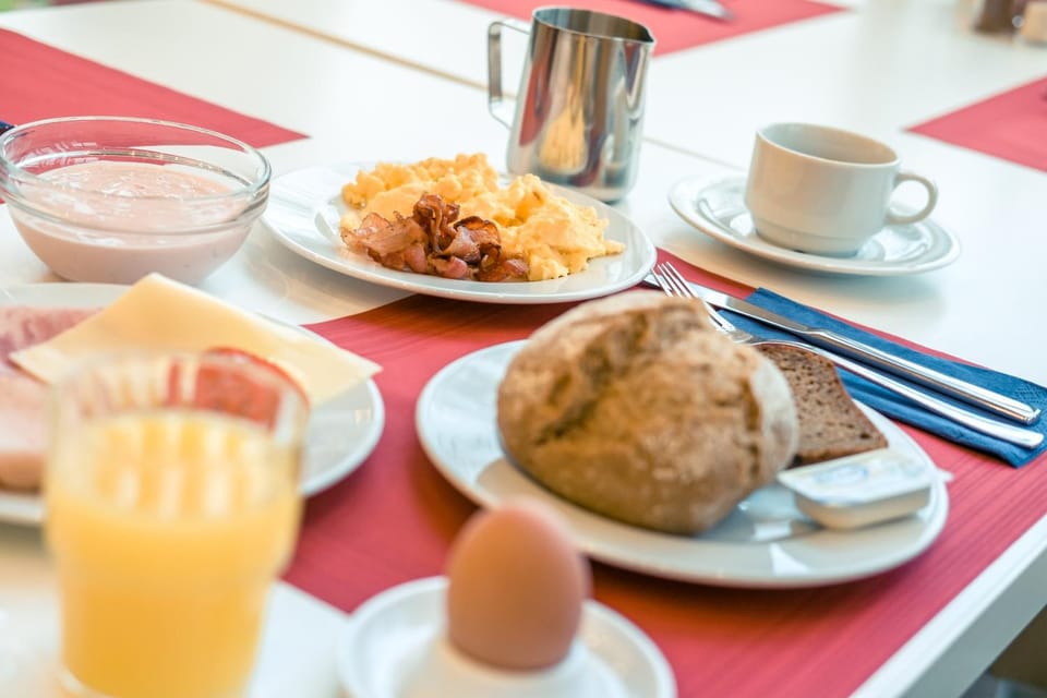 Breakfast, Buffet breakfast