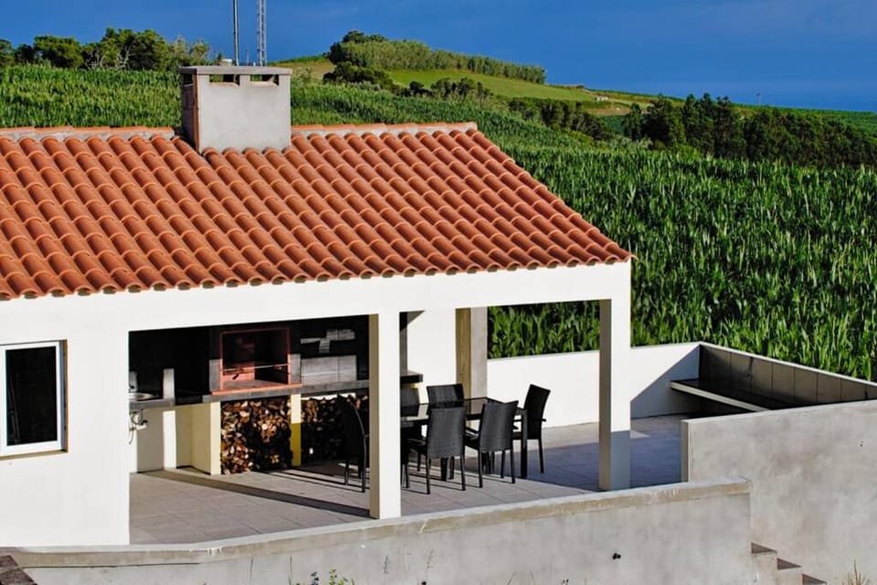 Natural landscape, BBQ facilities, Balcony/Terrace