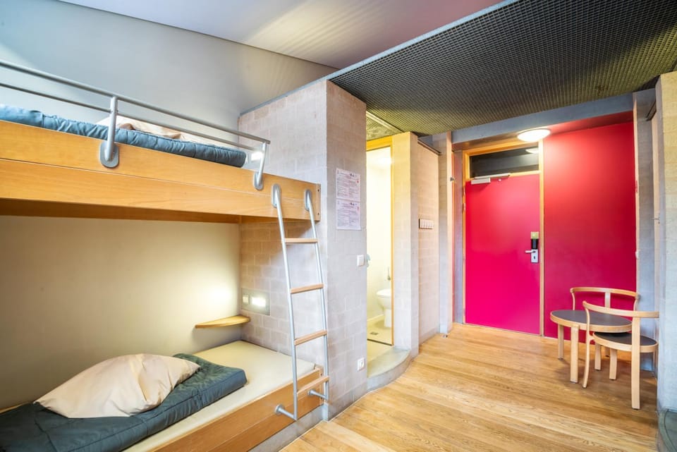 bunk bed