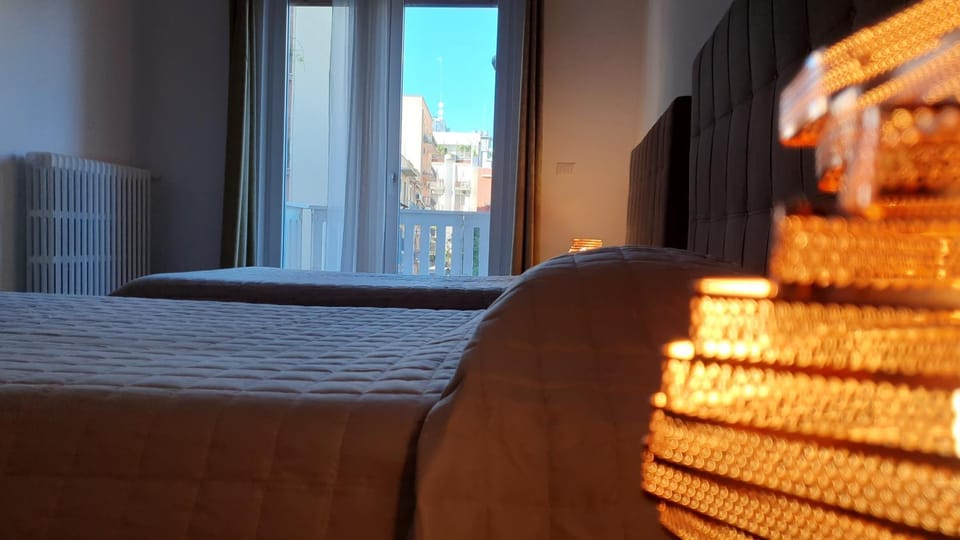 Bed, Winter, Photo of the whole room, Decorative detail, Bedroom
