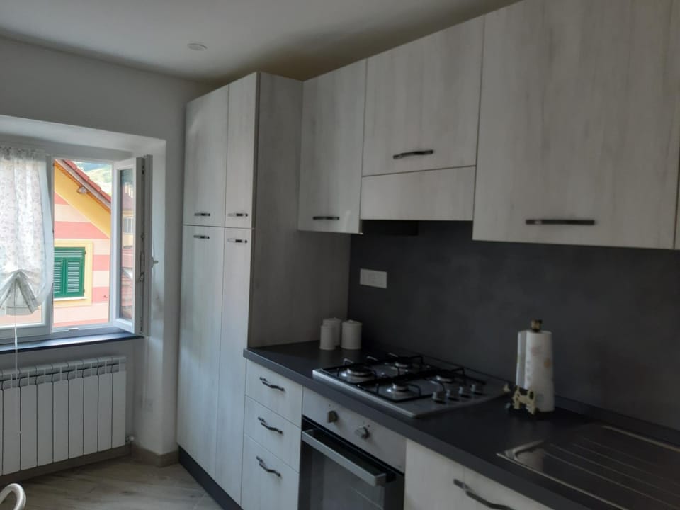 la finestra sul castello Apartment in Liguria