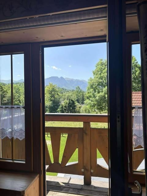 Natural landscape, Balcony/Terrace, Balcony/Terrace, Mountain view