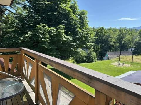 Spring, Day, Natural landscape, Garden, View (from property/room), Balcony/Terrace, Garden view