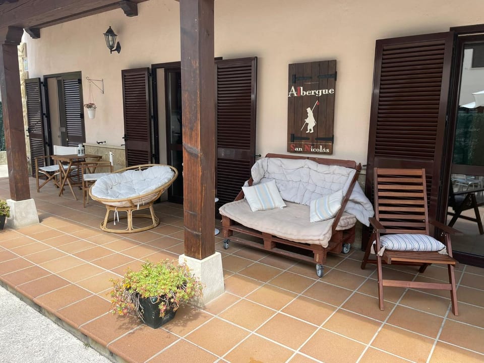 Albergue San Nicolás, Larrasoaña Hostel in Navarre