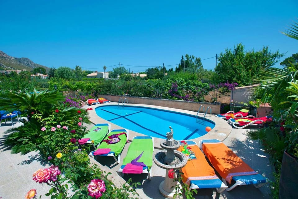 Off site, Day, Garden, Garden view, Mountain view, Pool view, Swimming pool, sunbed