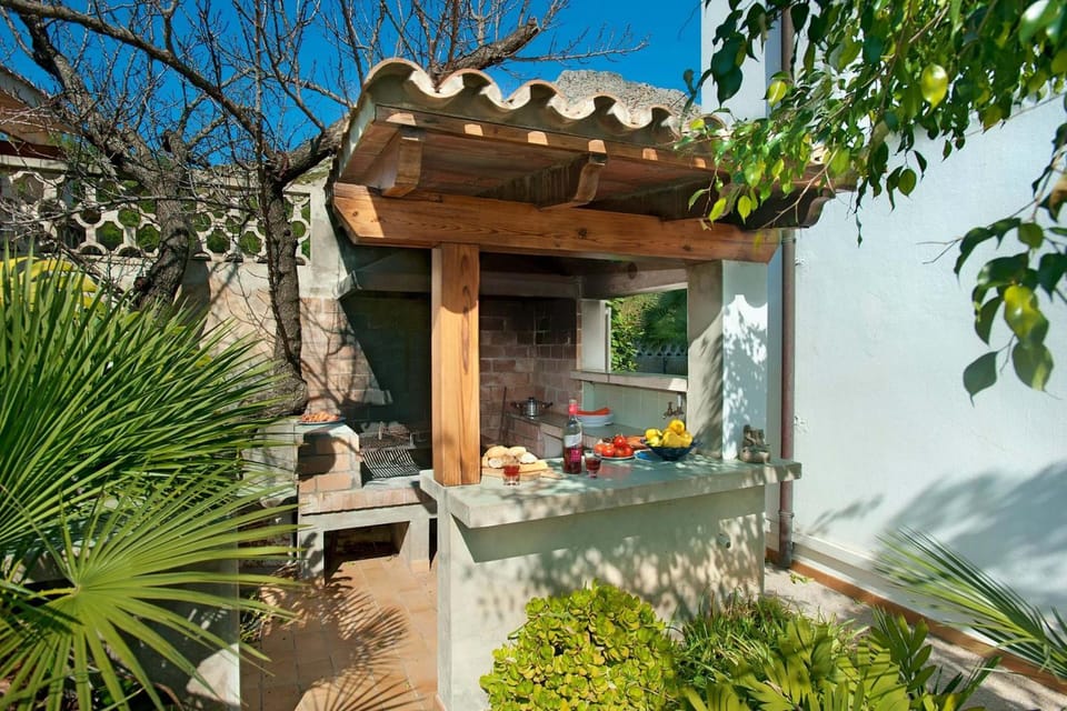 Off site, BBQ facilities