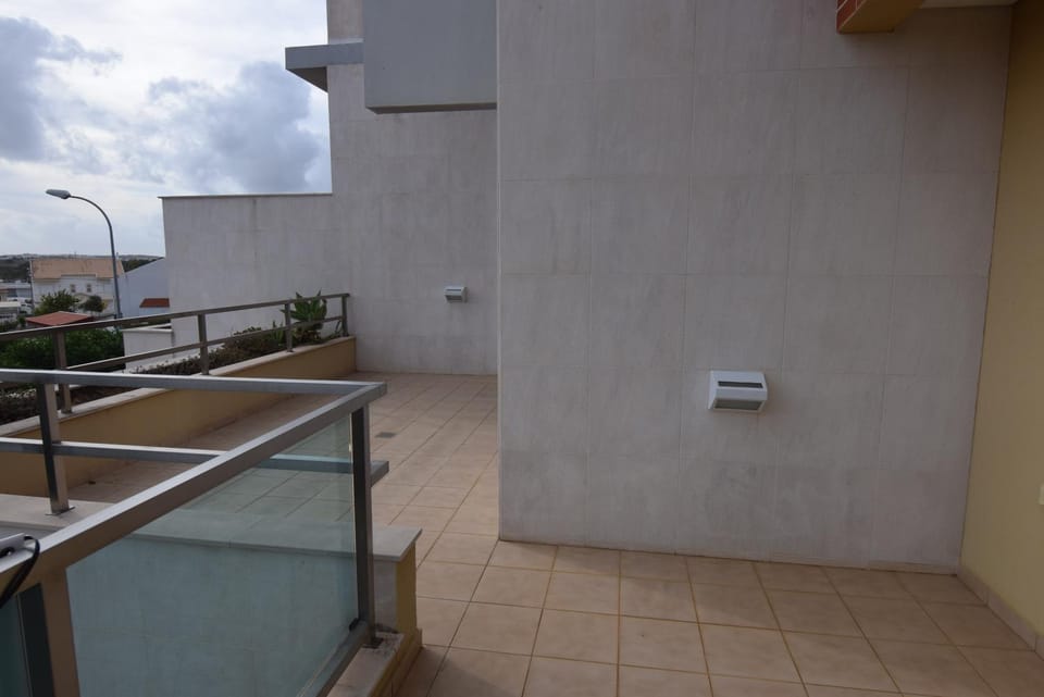 Cozy villa with pool and Barbecue House in Olhos de Água