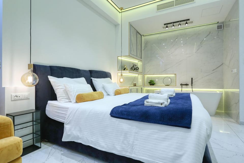 Bed, Bedroom, Bath, towels, air conditioner
