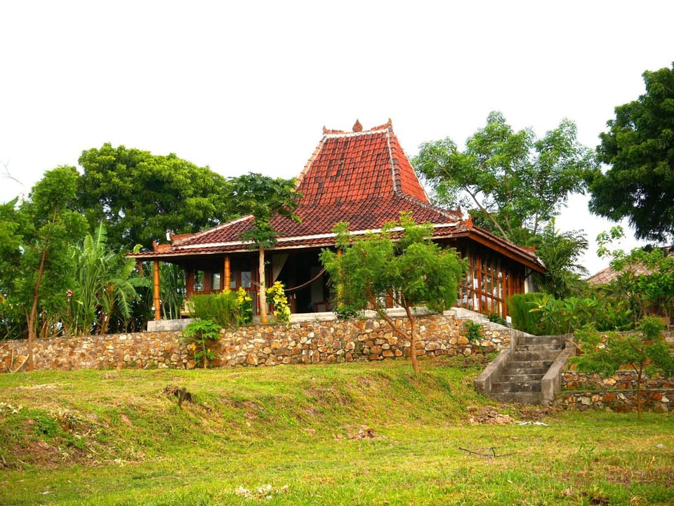RUMAH THEA Villa in West Nusa Tenggara, Indonesia