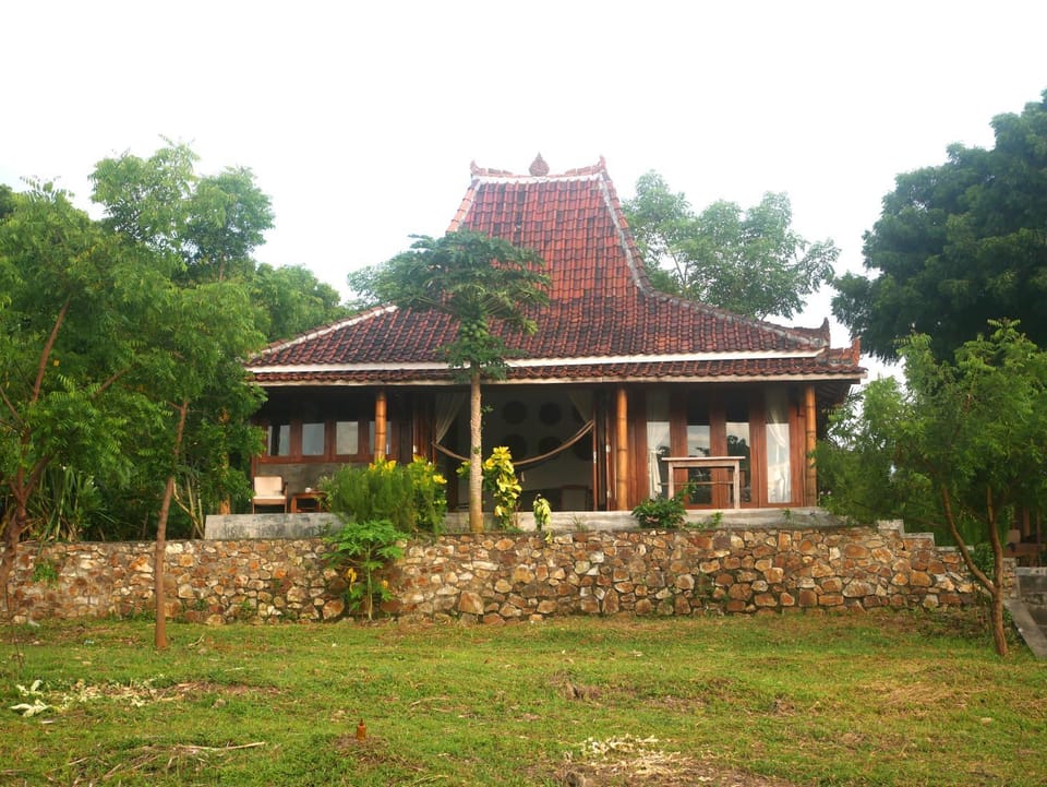 RUMAH THEA Villa in West Nusa Tenggara, Indonesia