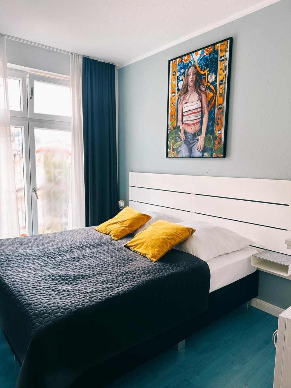 Bed, Photo of the whole room, Bedroom