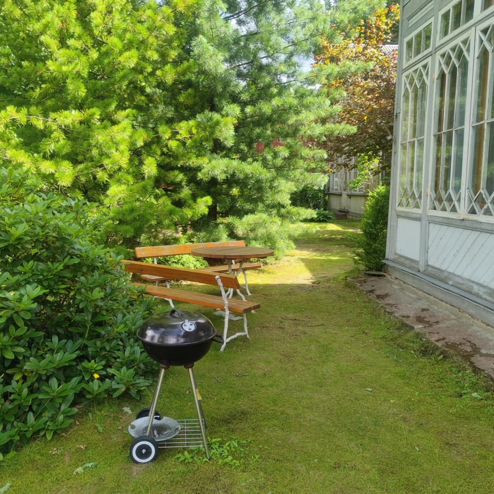 BBQ facilities, Garden