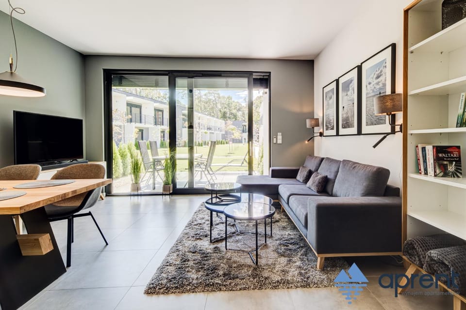 TV and multimedia, Seating area, Garden view, Inner courtyard view