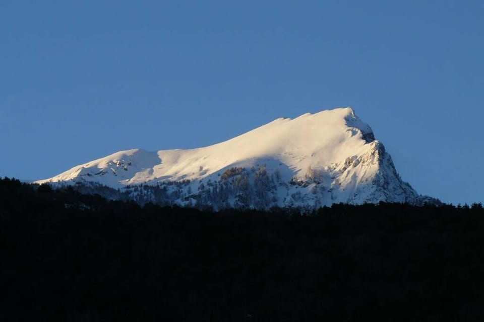 Nearby landmark