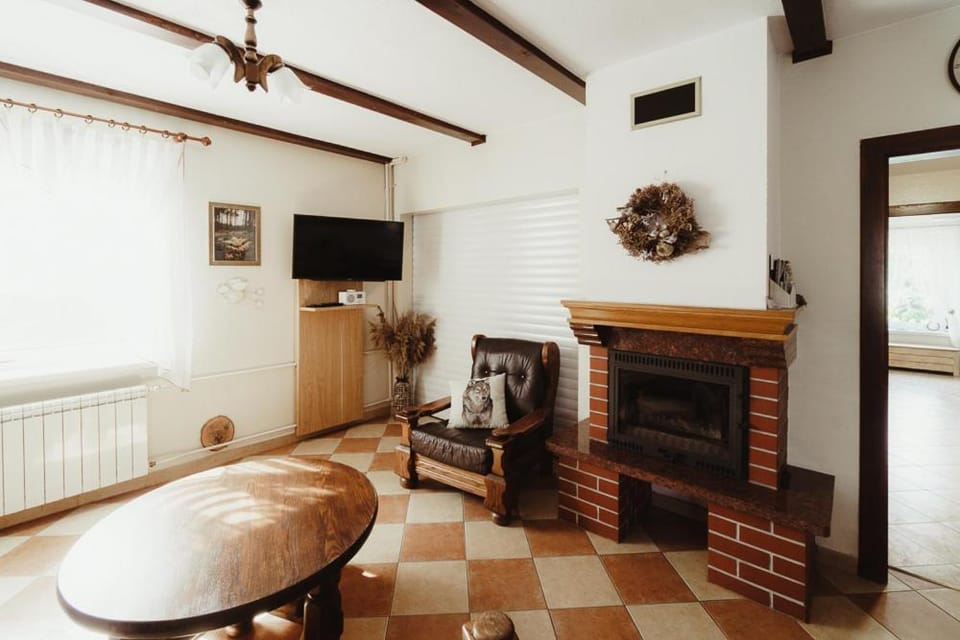 Communal lounge/ TV room, TV and multimedia, Seating area, Evening entertainment