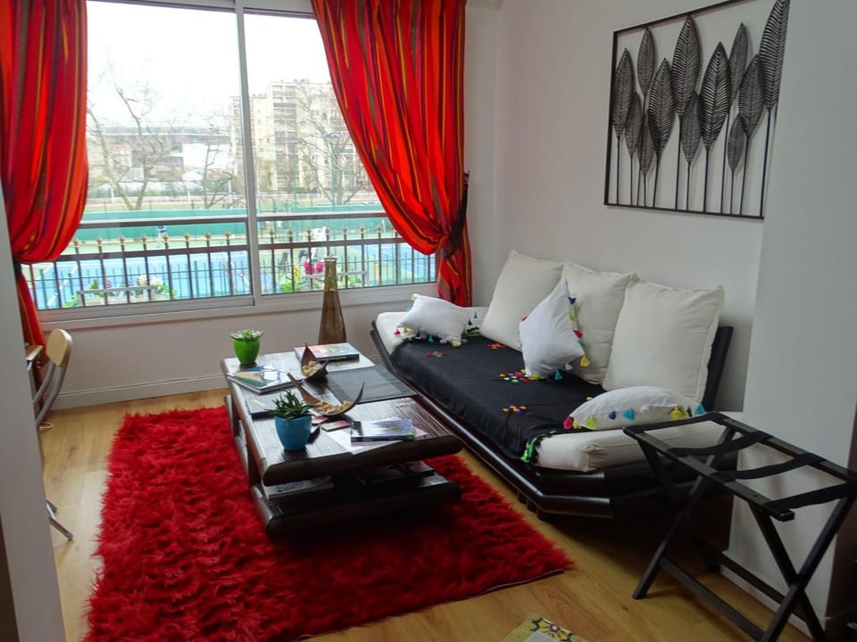 View (from property/room), Living room, Seating area