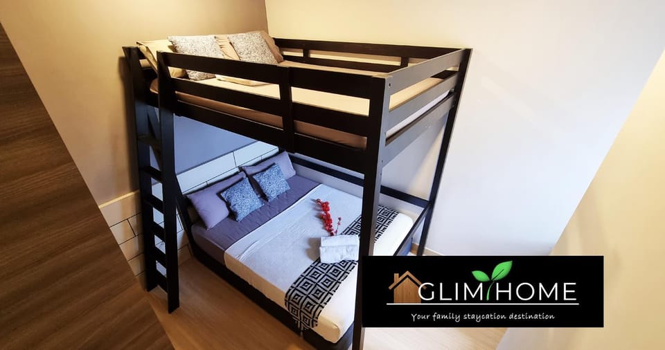 Bedroom, bunk bed, wardrobe
