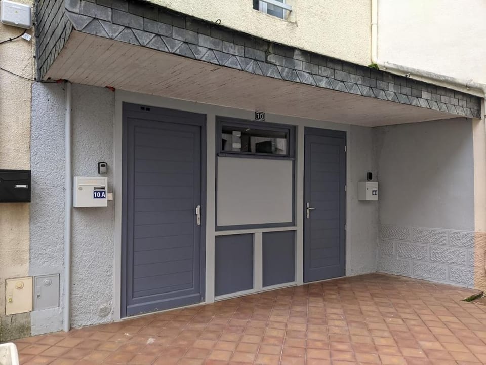 Facade/entrance