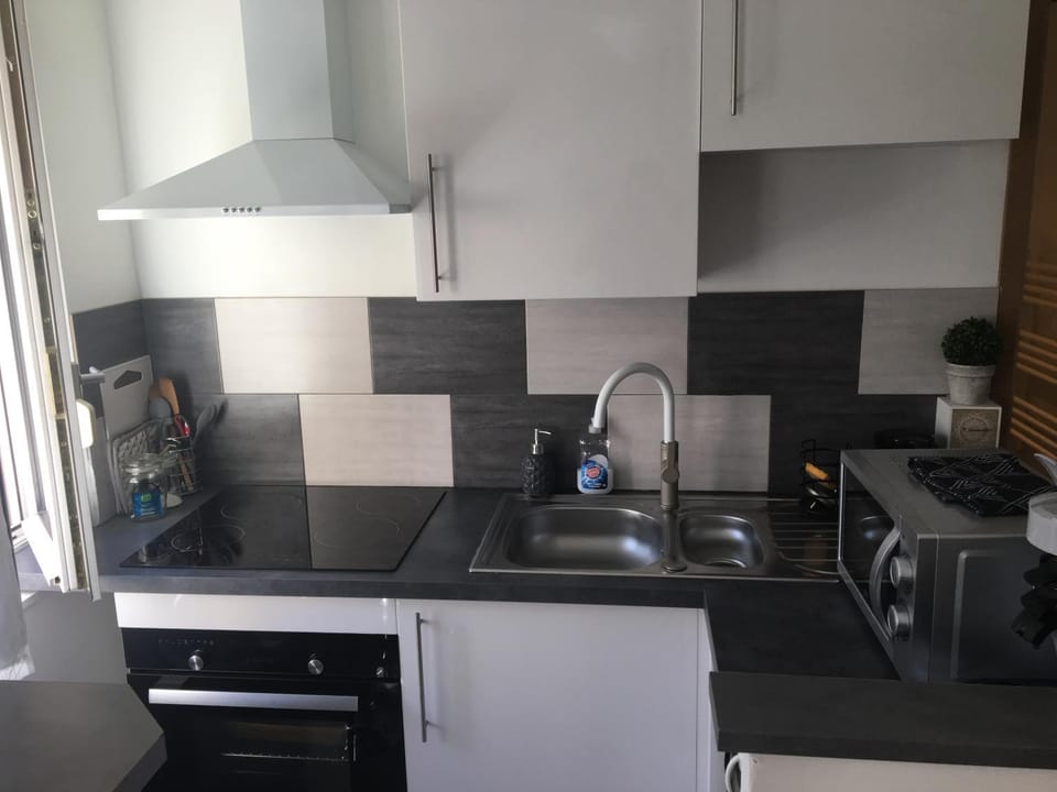 Lovely Studio Apartment in Bourges