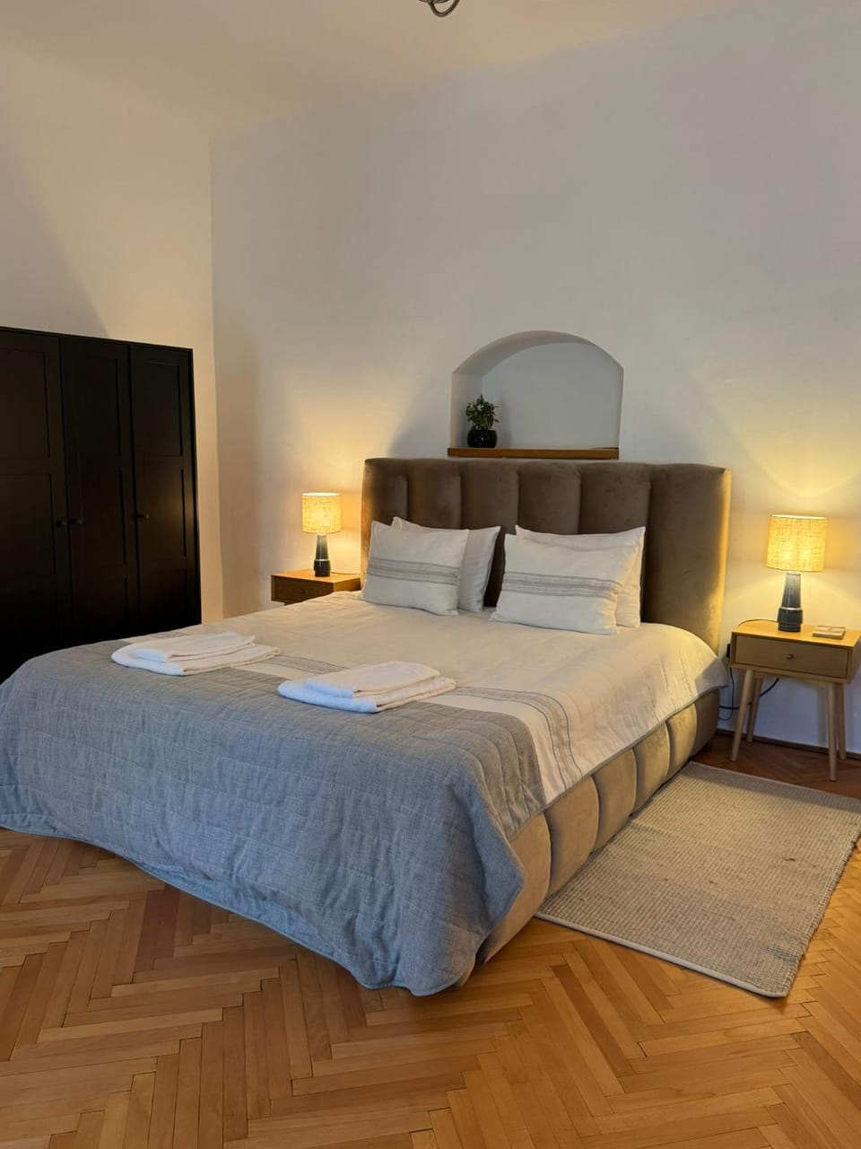 Bed, Bedroom