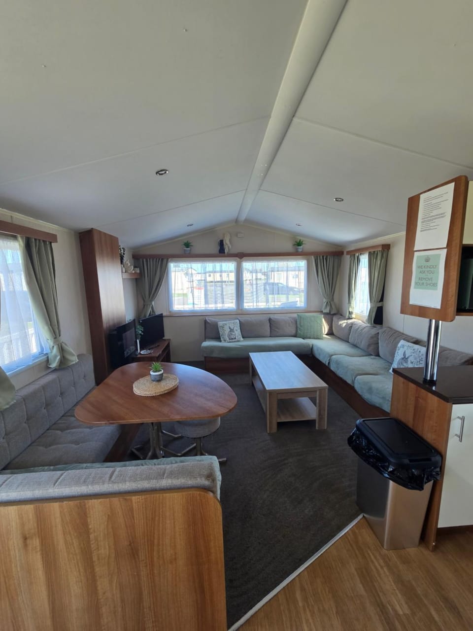 Dees Caravan lettings. Kingfisher Oak 1059 House in Ingoldmells