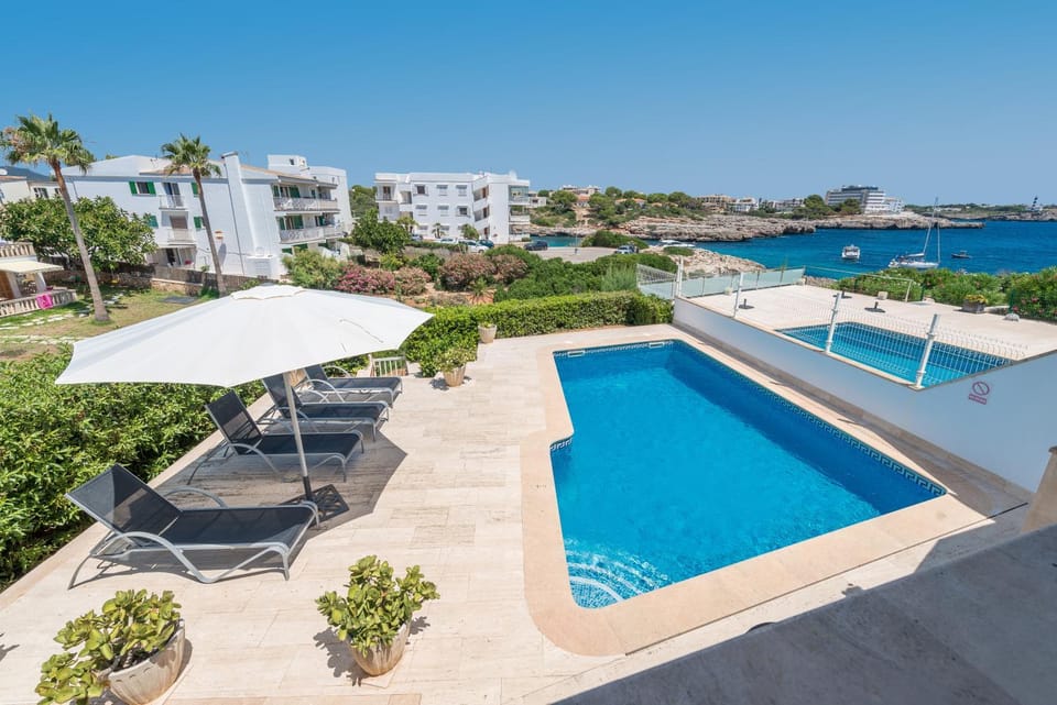 Sea view, Swimming pool