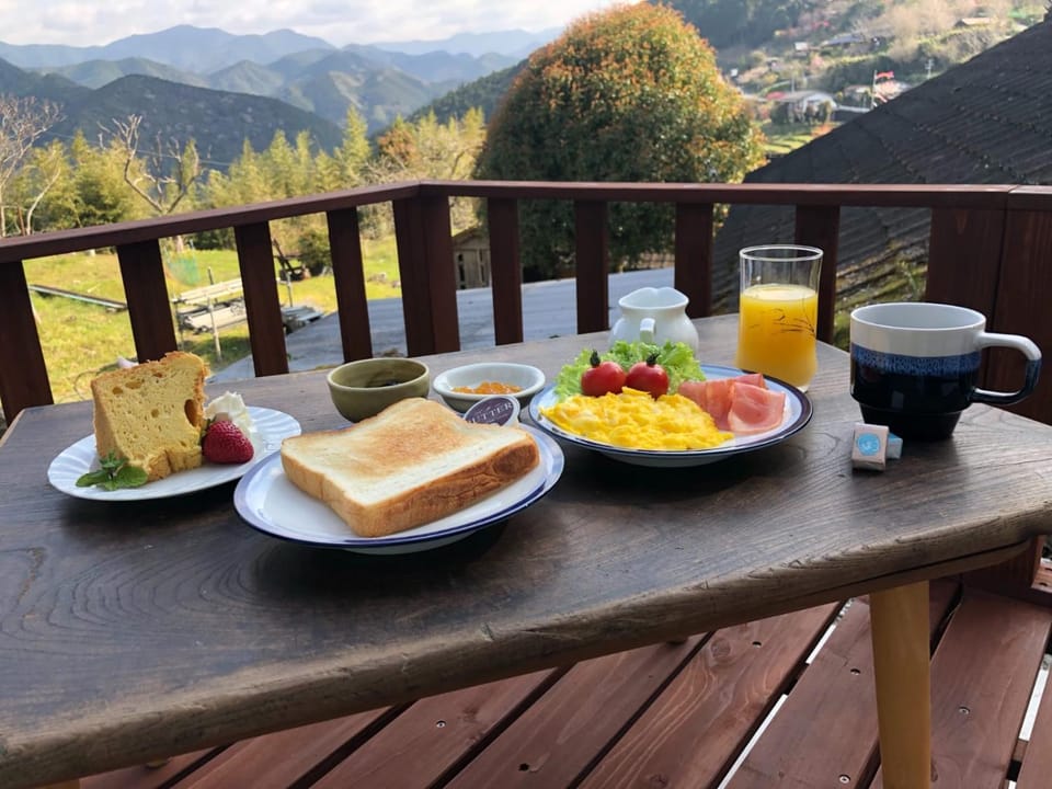 Continental breakfast